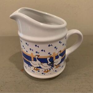 VTG 1980s Ceramic Blue Bow Geese Creamer Pitcher